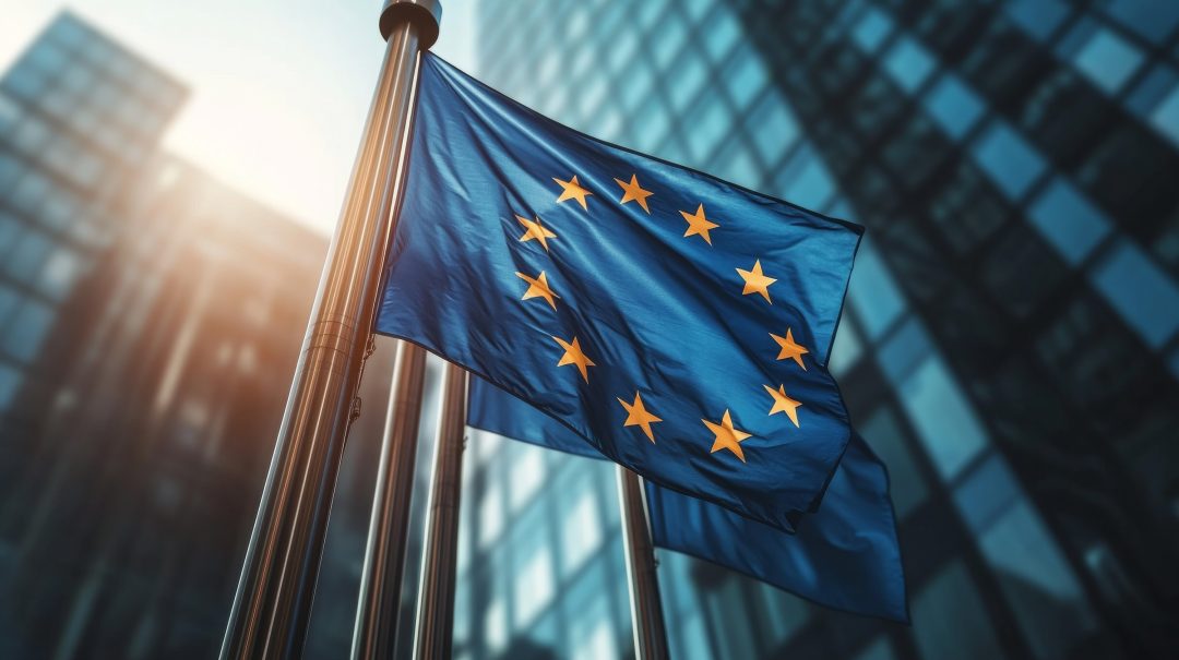 EU:s lönetransparensdirektiv i Sverige – EU flagga